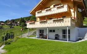 Chalet Canadian Corner